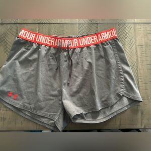 Under armour shorts sized medium